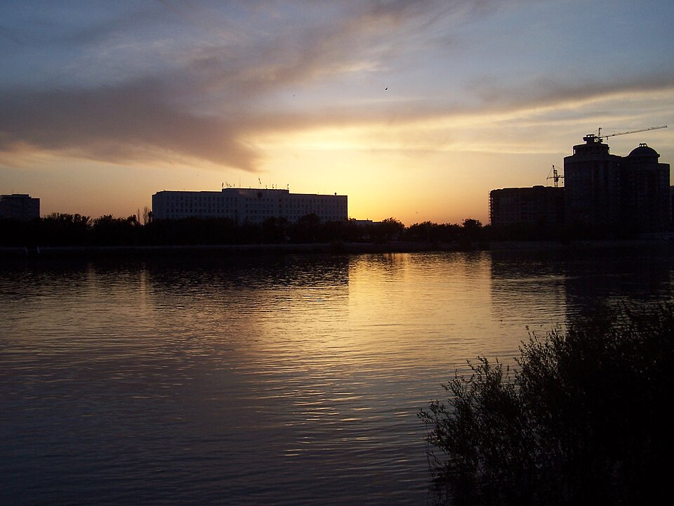 Atyrau — local market for subscription and membership platforms