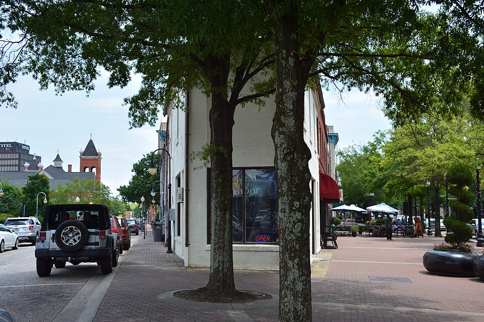 Fayetteville — local market for manufacturer and distributor portals