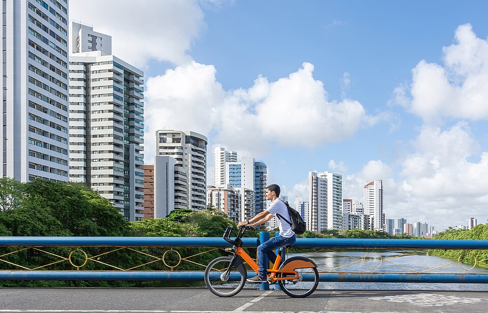 Recife — local market for mobile commerce apps