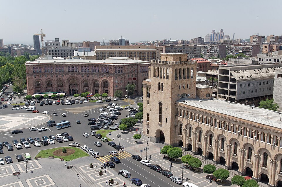 Gyumri — international and multi-region stores for local businesses