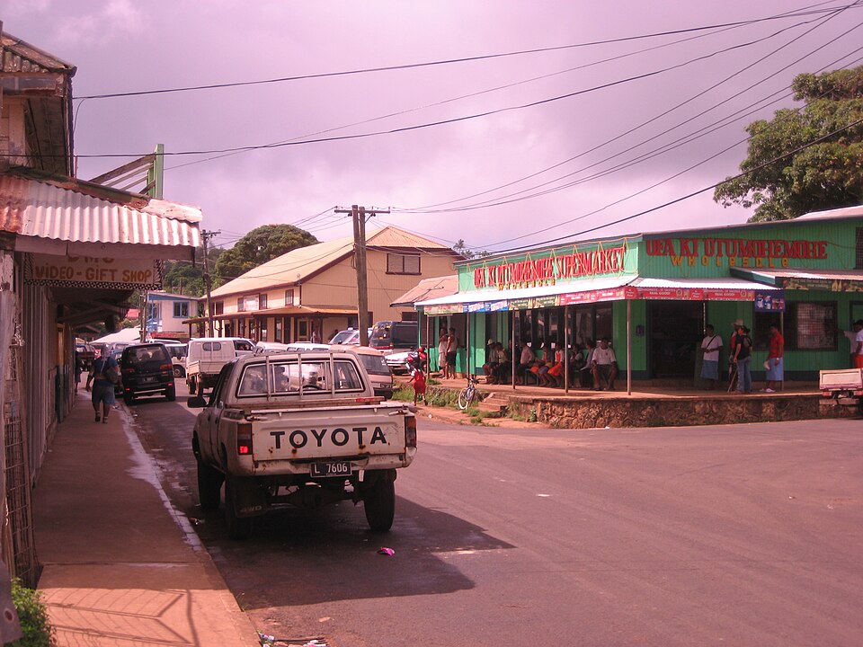 Neiafu — local market for international and multi-region stores