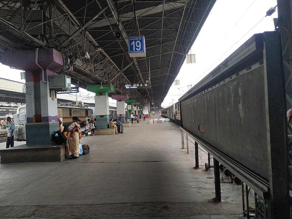 Howrah — service booking platforms for local businesses