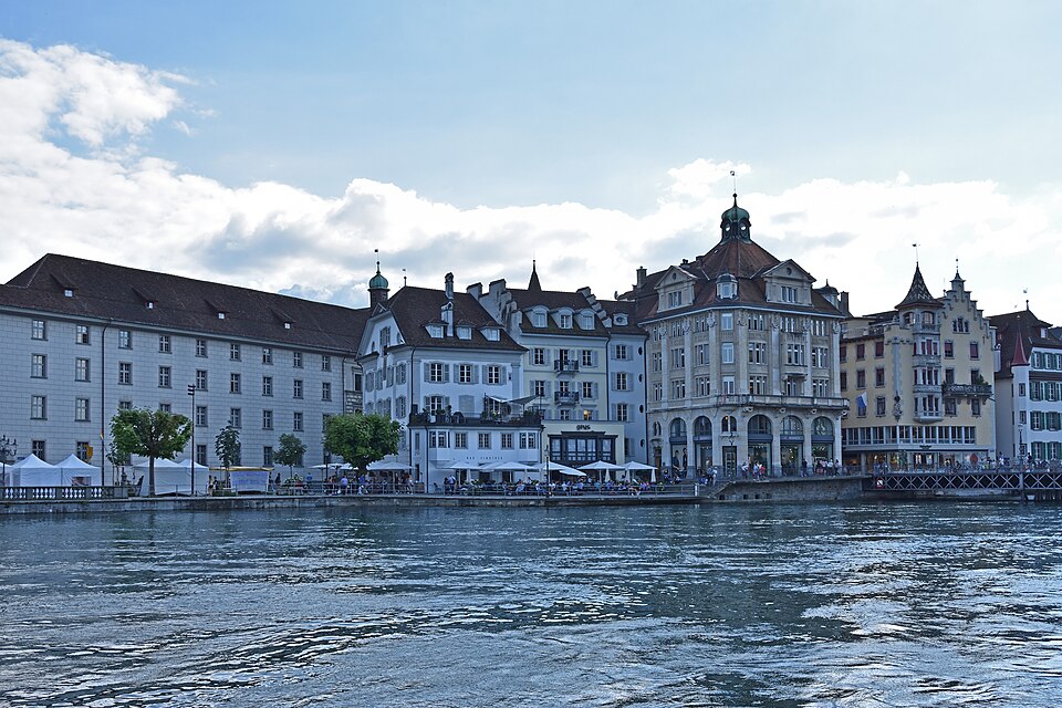 Lucerne — service booking platforms for local businesses