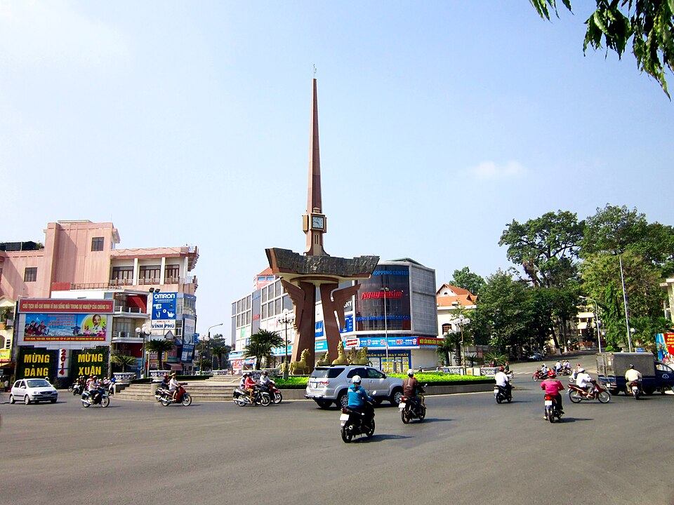 Thu Dau Mot (Binh Duong) — local market for online stores