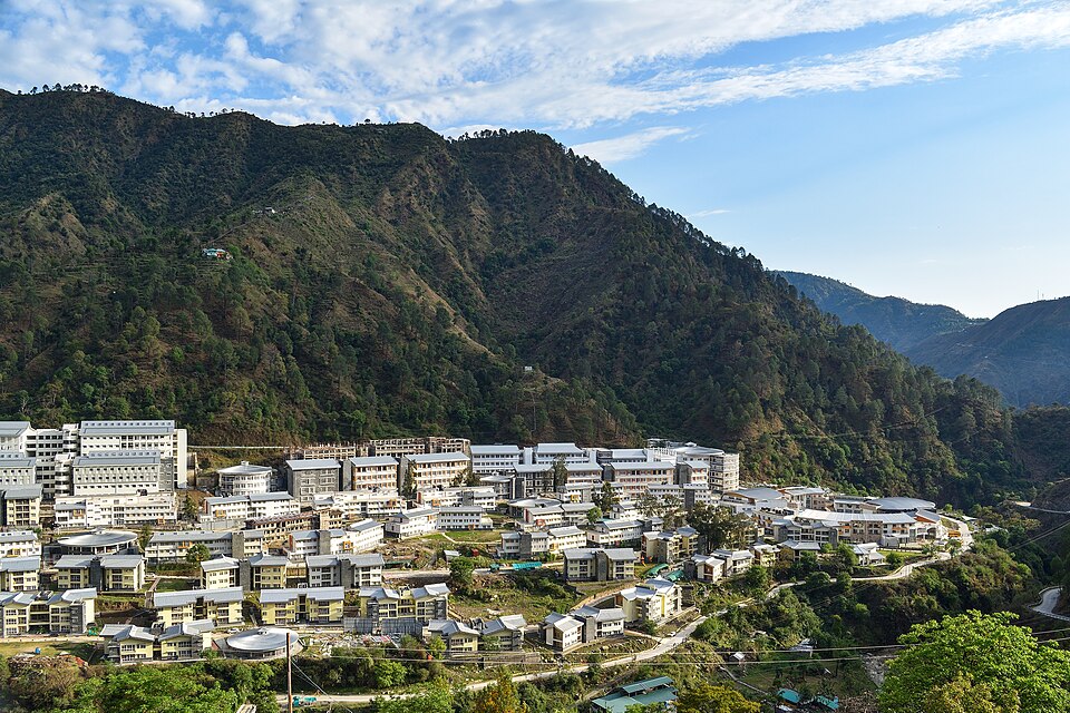 Mandi — local market for international and multi-region stores