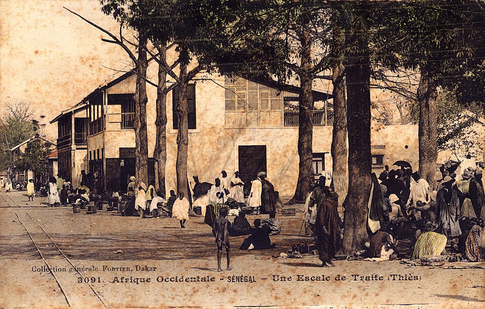 Thiès — local market for international and multi-region stores