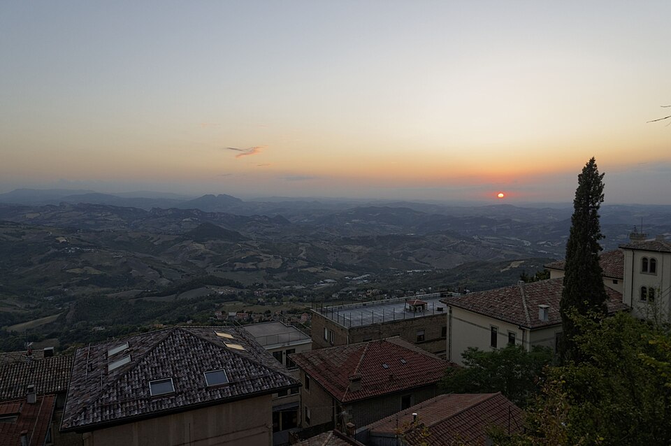 San Marino — local market for mobile commerce apps