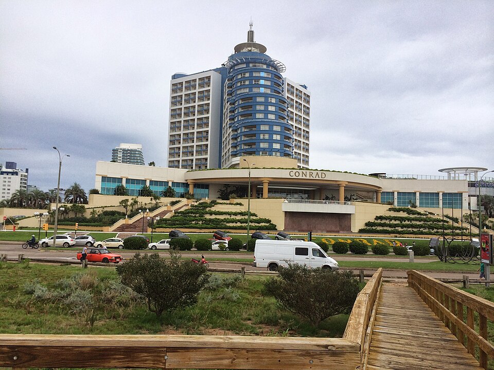 Punta del Este — local market for international and multi-region stores