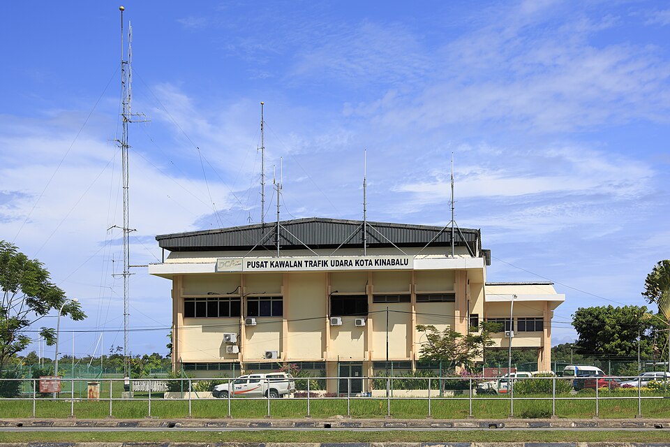 Kota Kinabalu — local market for multi-vendor marketplaces