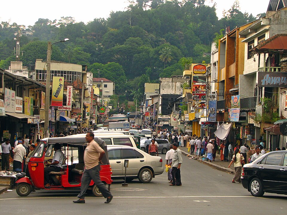 Kandy — manufacturer and distributor portals for local businesses