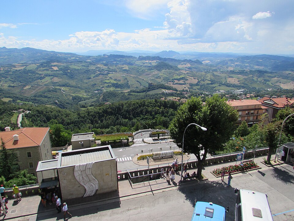 San Marino — subscription and membership platforms for local businesses