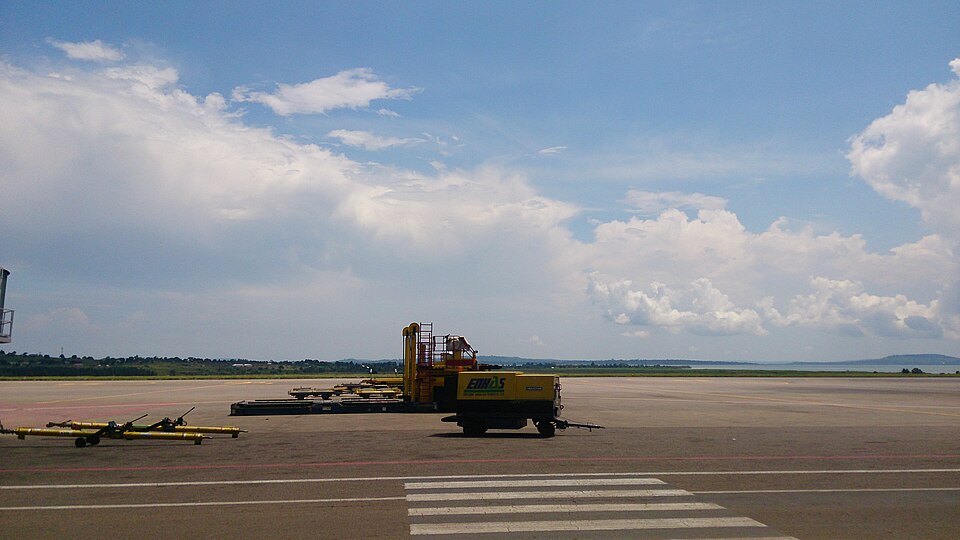 Entebbe — local market for service booking platforms