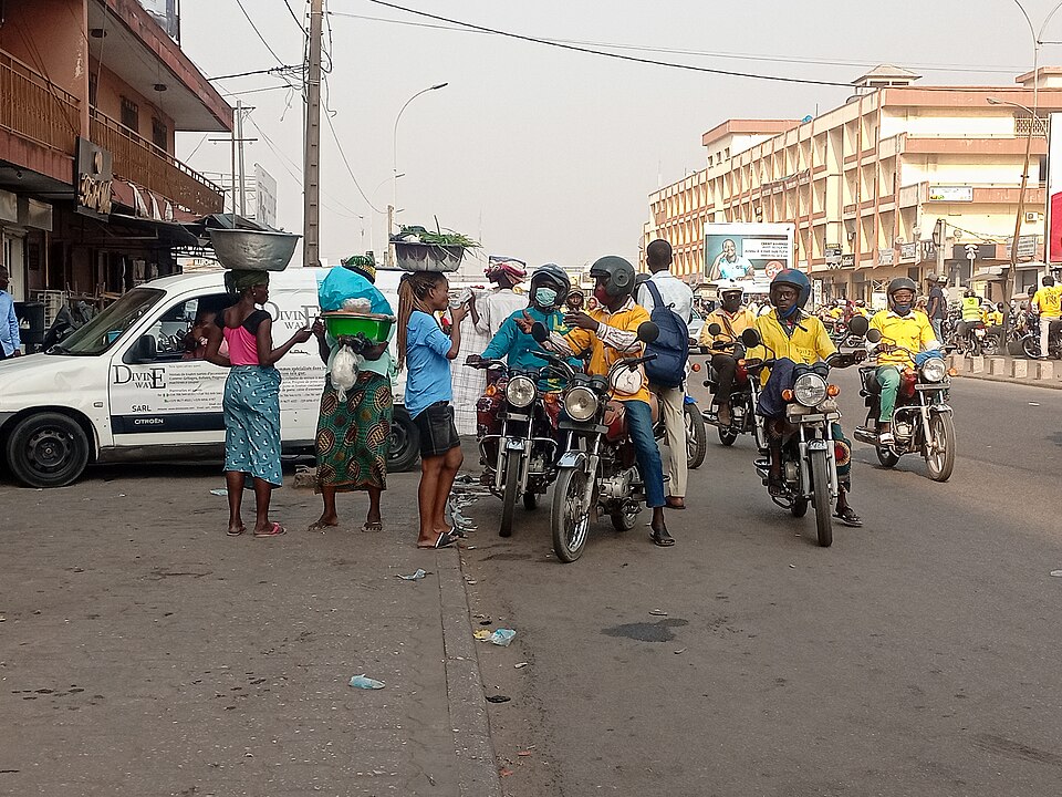 Cotonou — international and multi-region stores for local businesses