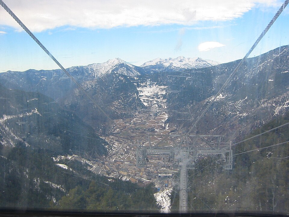 Andorra — multi-vendor marketplaces for local businesses