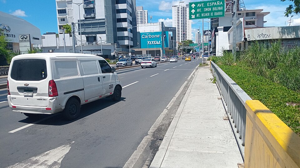 Panama — manufacturer and distributor portals for local businesses