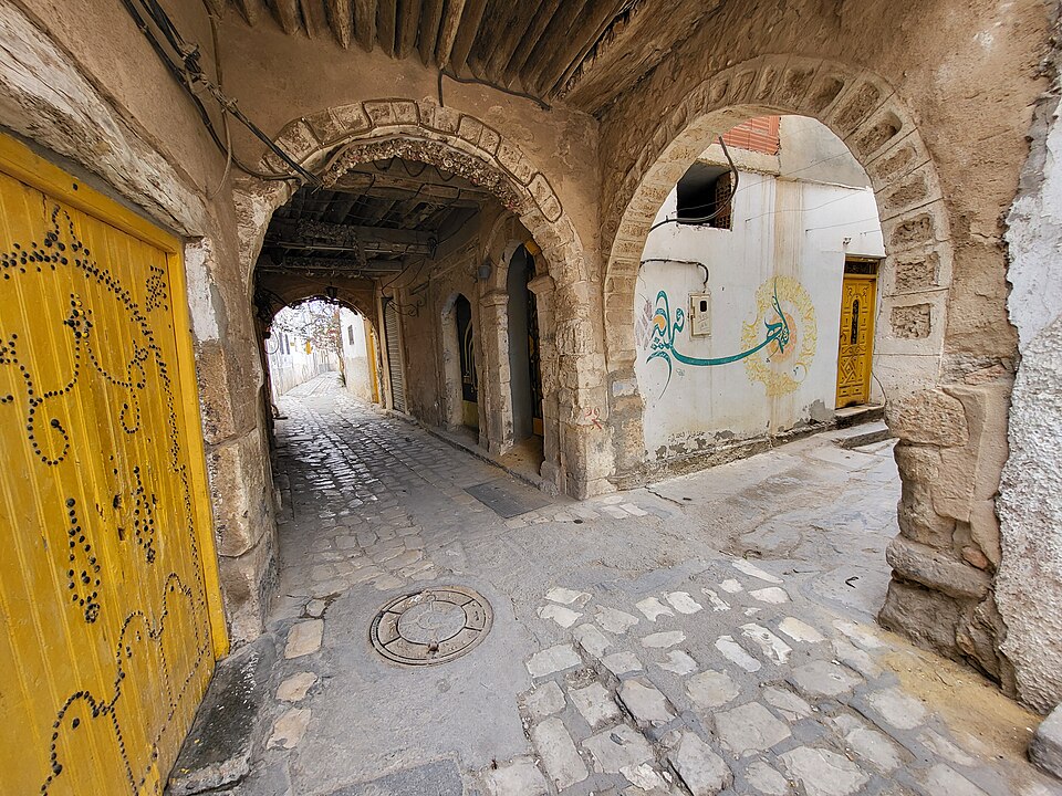 Gabès — local market for manufacturer and distributor portals