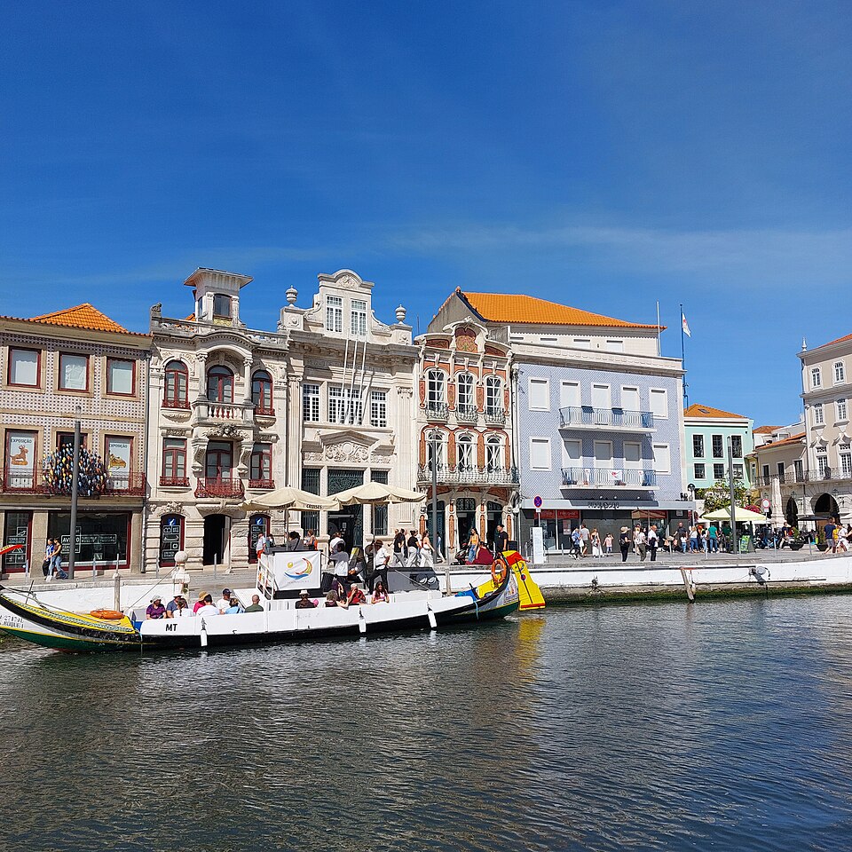 Aveiro — local market for online stores