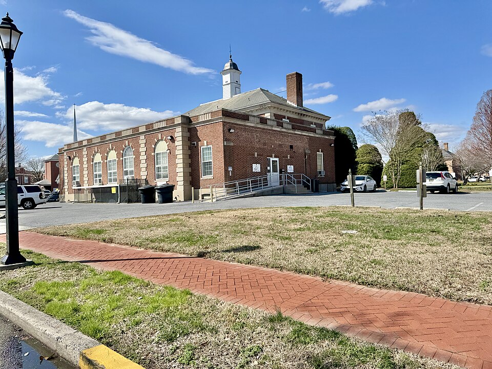 Dover — manufacturer and distributor portals for local businesses