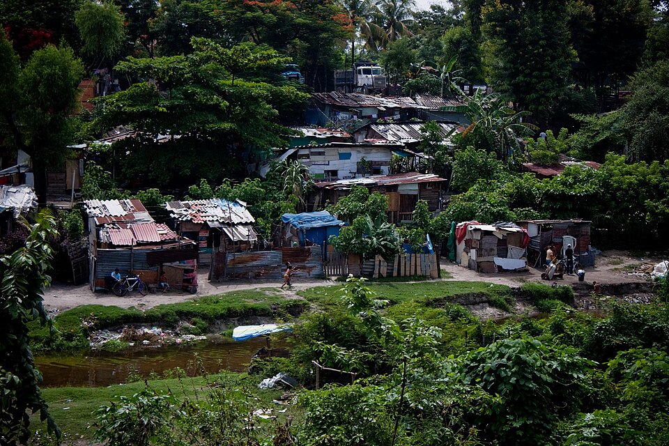 San Pedro Sula — local market for international and multi-region stores