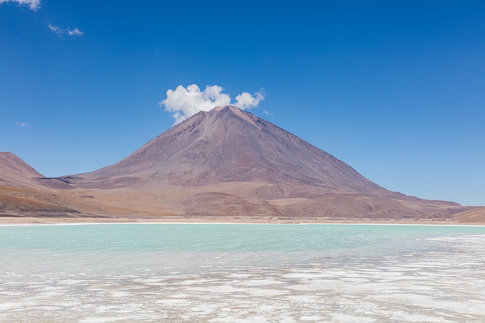 Bolivia — multi-vendor marketplaces for local businesses