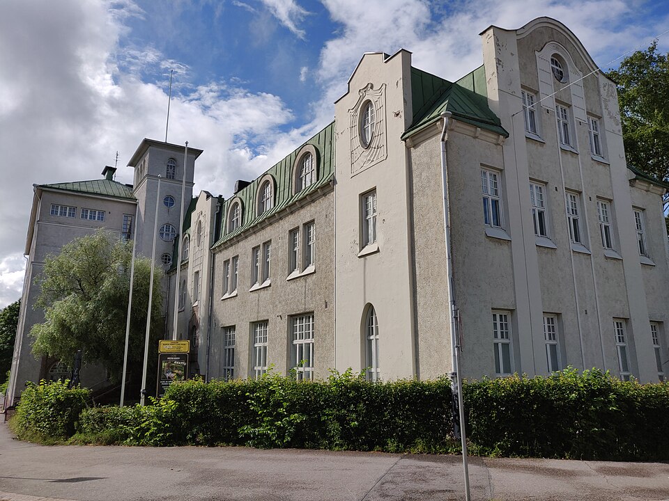 Lahti — local market for service booking platforms
