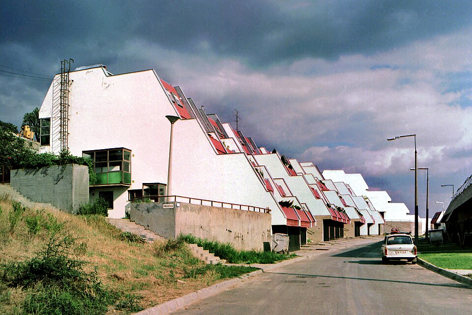 Pécs — multi-vendor marketplaces for local businesses