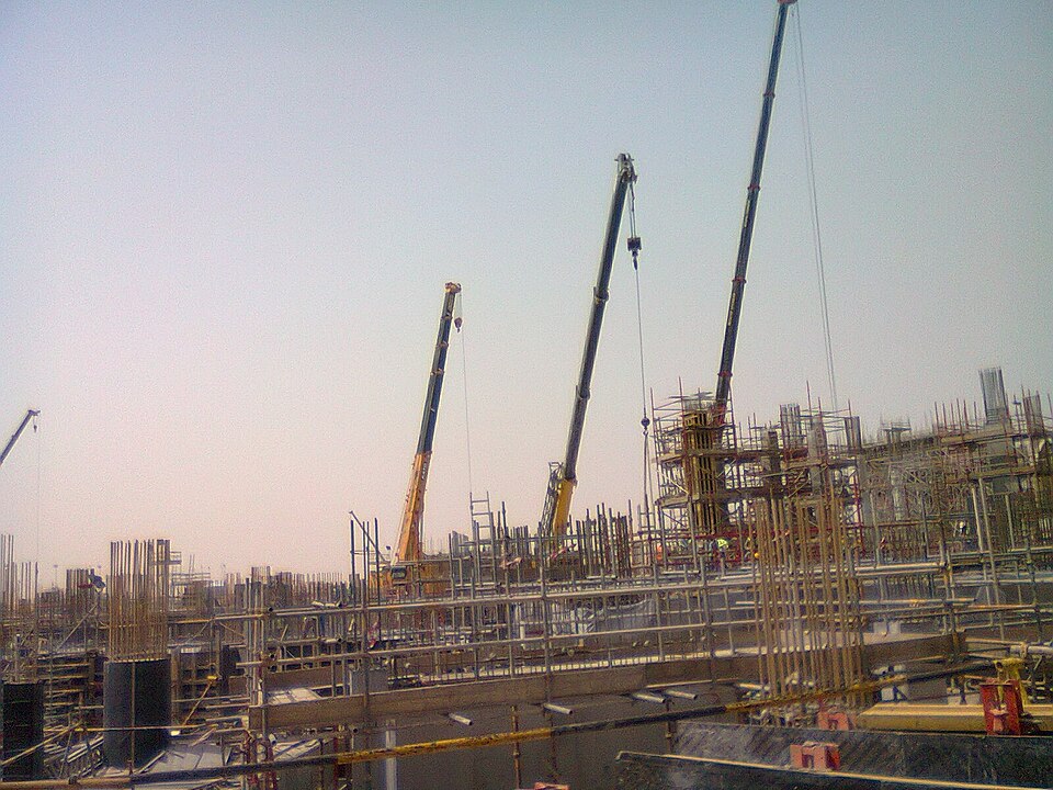 Al Rayyan — international and multi-region stores for local businesses