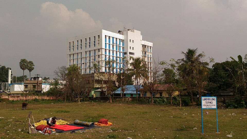 Raiganj — local market for multi-vendor marketplaces
