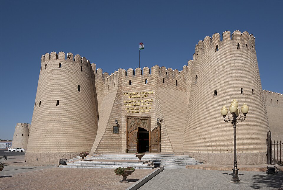 Khujand — local market for B2B and wholesale portals