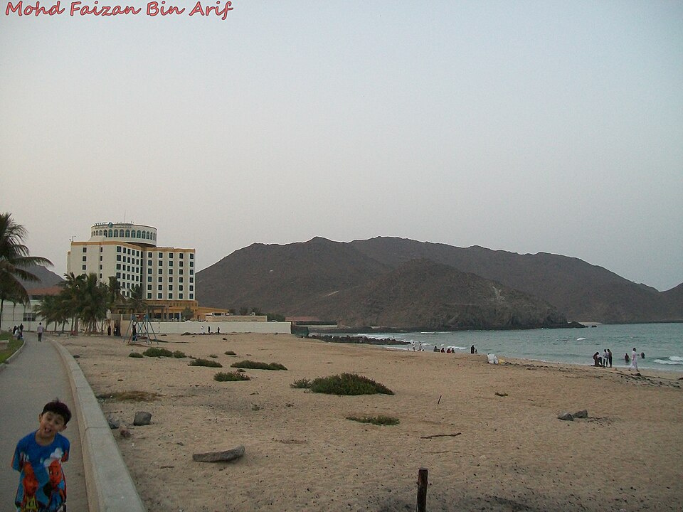 Khor Fakkan — local market for B2B and wholesale portals