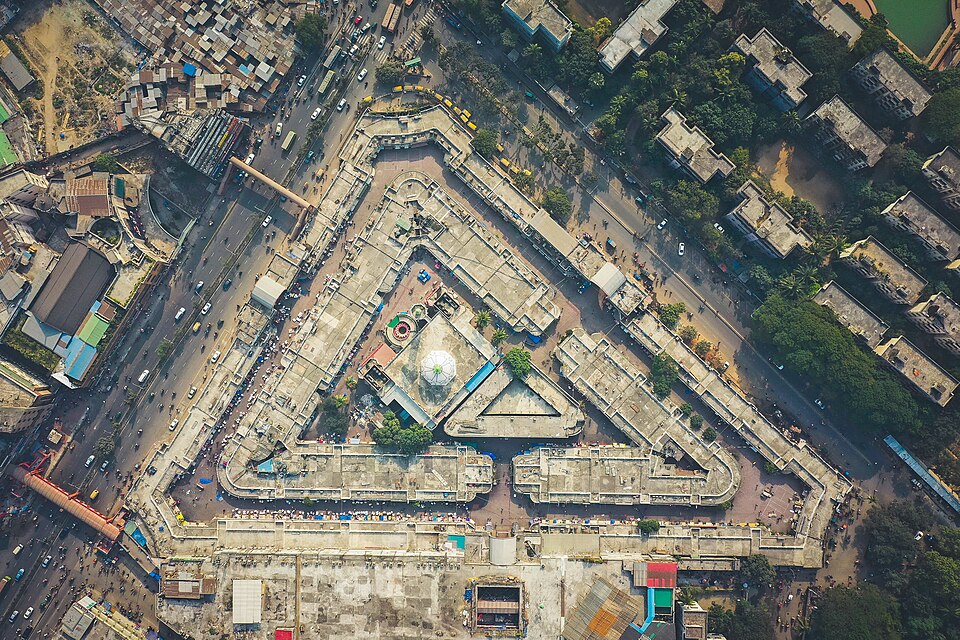 Dhaka — local market for multi-vendor marketplaces