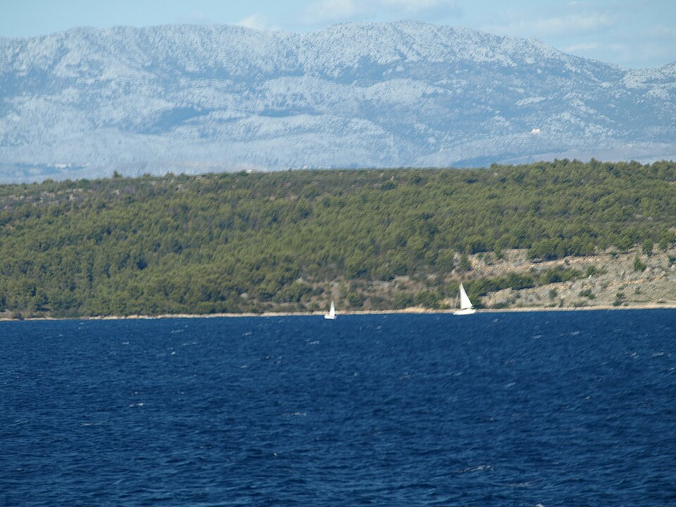 Croatia — local market for international and multi-region stores