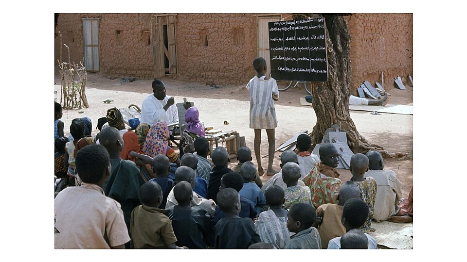 Bobo-Dioulasso — local market for service booking platforms