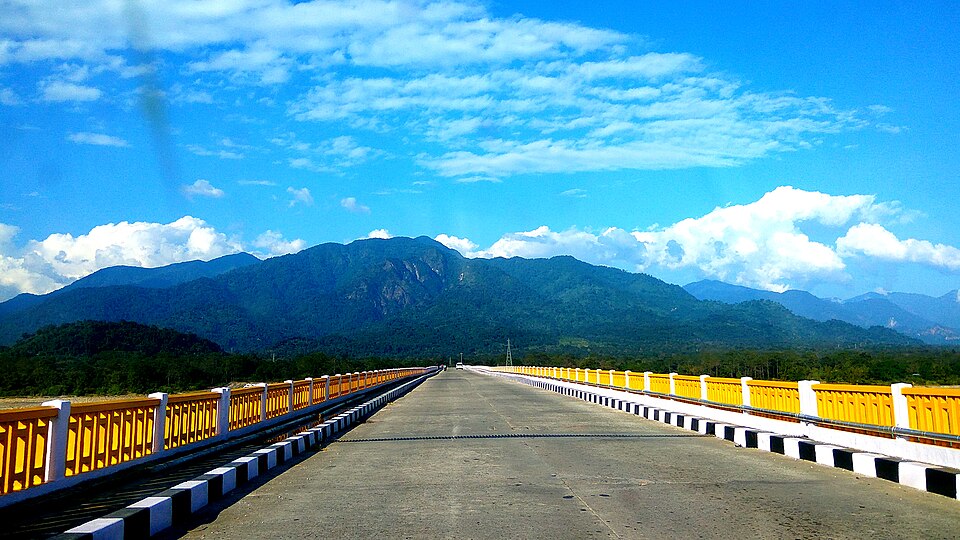 Pasighat — local market for manufacturer and distributor portals