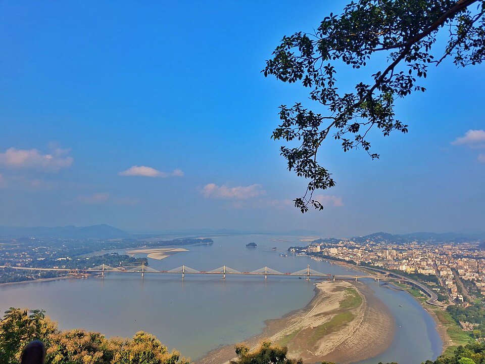 Guwahati — multi-vendor marketplaces for local businesses