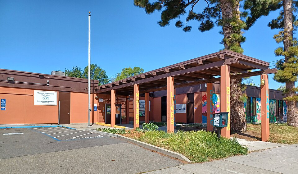 Oakland — manufacturer and distributor portals for local businesses