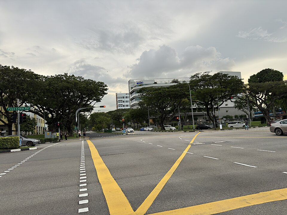 Paya Lebar — manufacturer and distributor portals for local businesses