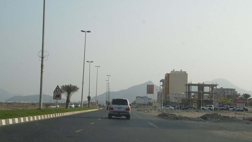 Fujairah — local market for mobile commerce apps