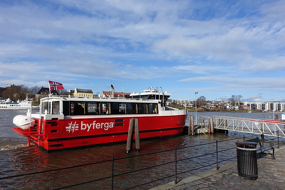 Fredrikstad — local market for B2B and wholesale portals