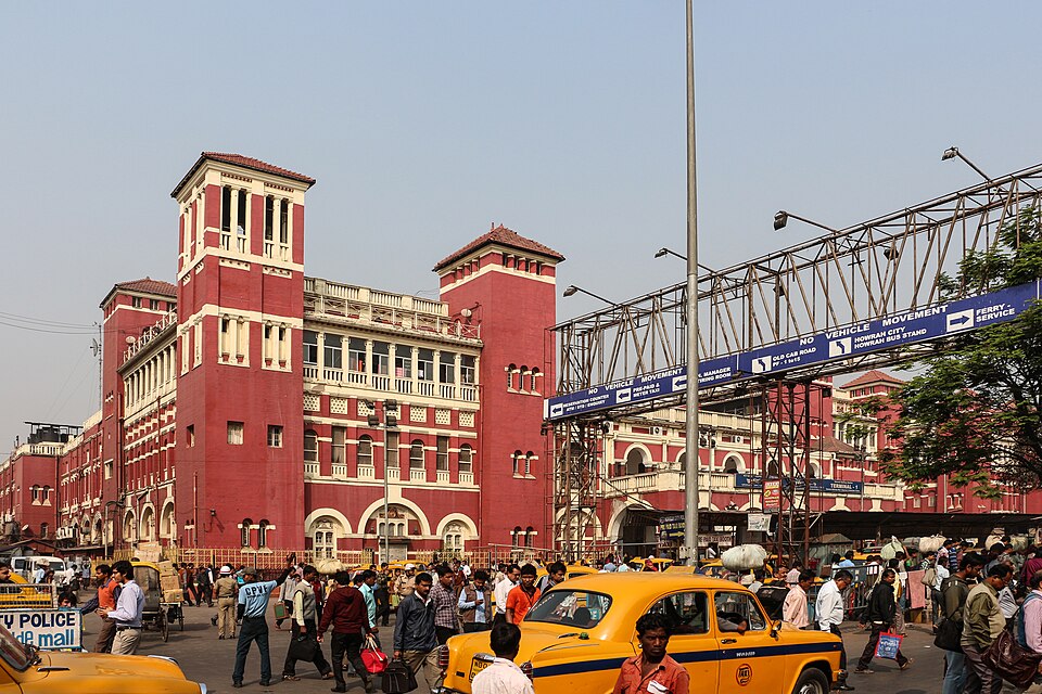 Howrah — subscription and membership platforms for local businesses