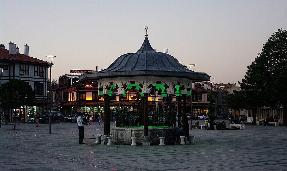 Konya — local market for mobile commerce apps
