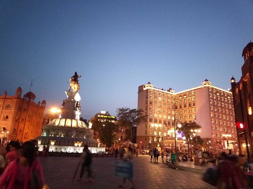 Amritsar — international and multi-region stores for local businesses