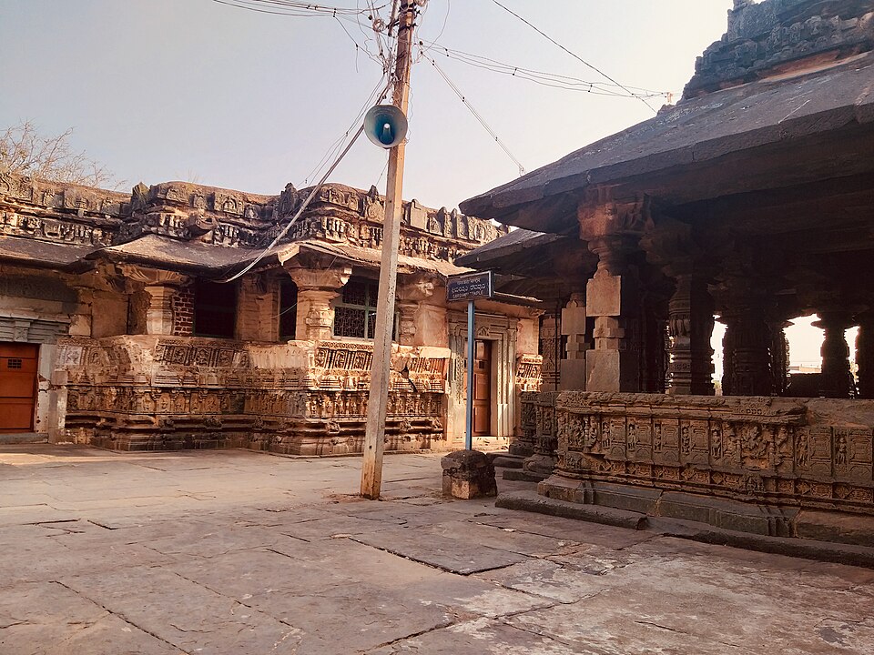 Gadag — local market for multi-vendor marketplaces