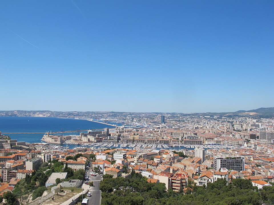 Marseille — local market for multi-vendor marketplaces