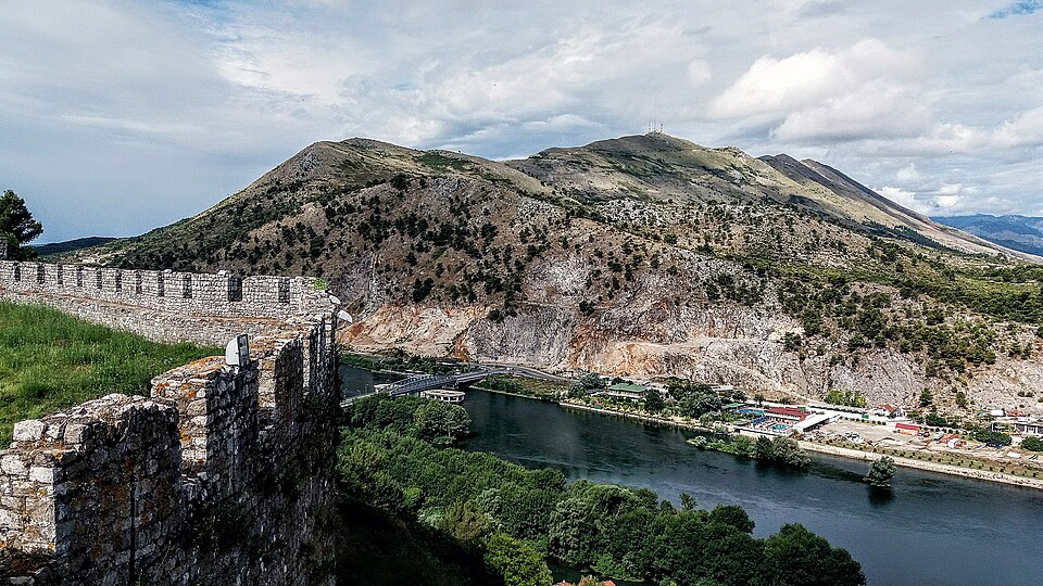 Shkodër — manufacturer and distributor portals for local businesses