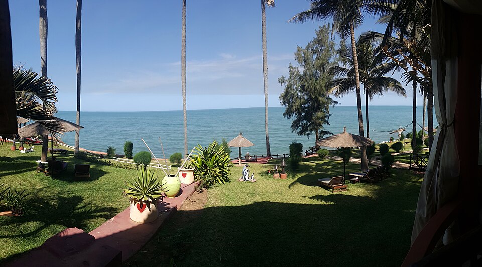 Bakau — local market for service booking platforms