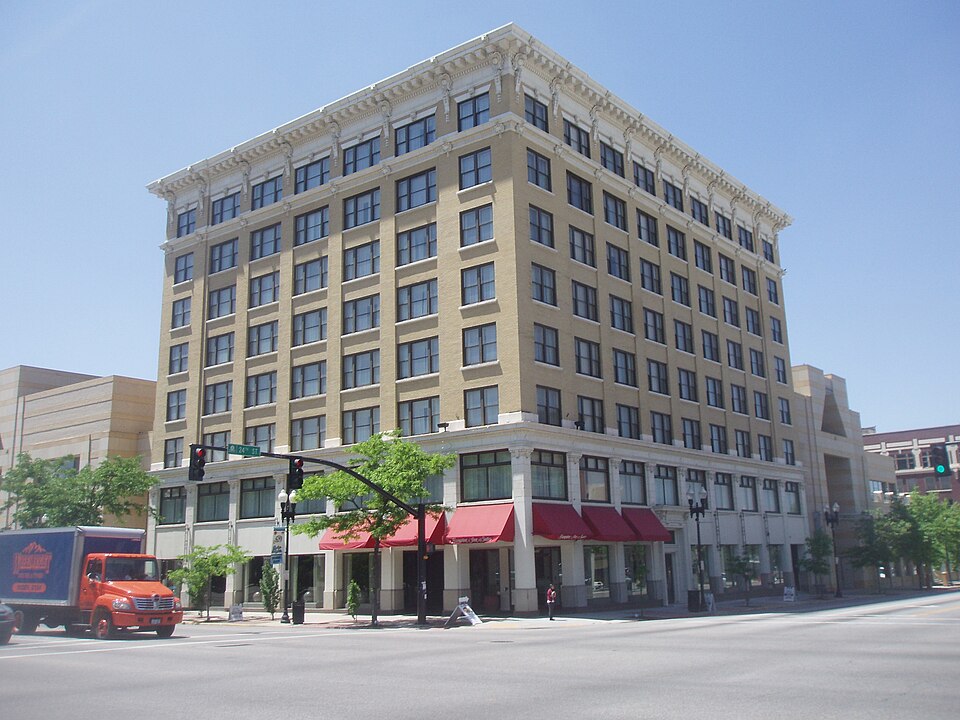 Ogden — local market for service booking platforms