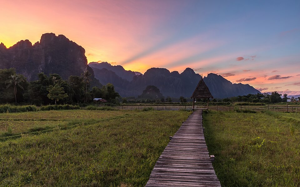 Vang Vieng — subscription and membership platforms for local businesses