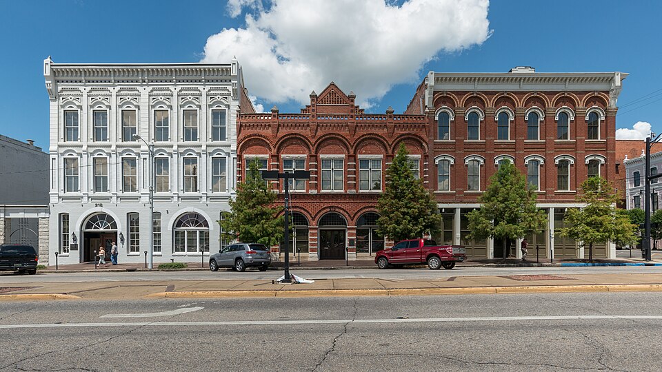 Montgomery — custom e-commerce platforms for local businesses