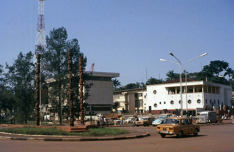 Yaoundé — online stores for local businesses